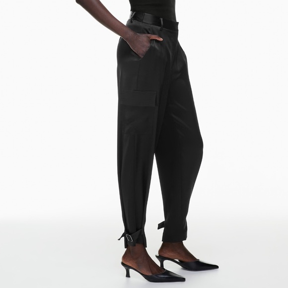 Aritzia Refined Satin Cargo Pants High-waisted Pockets Liquid Fluid Black Sz 4 - Picture 1 of 16